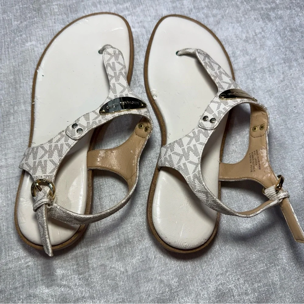 Michael Kors White Logo Print Thong Sandals Size 6.5M